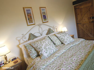 'Emerald' suite